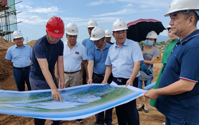 自治区农业农村厅领导率队赴玉林开展自治区重大项目、畜牧种业项目及“千人联千企”走访调研服务活动